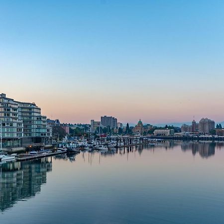 Victoria Regent Waterfront Hotel & Suites Dış mekan fotoğraf