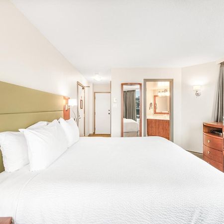 Victoria Regent Waterfront Hotel & Suites Dış mekan fotoğraf